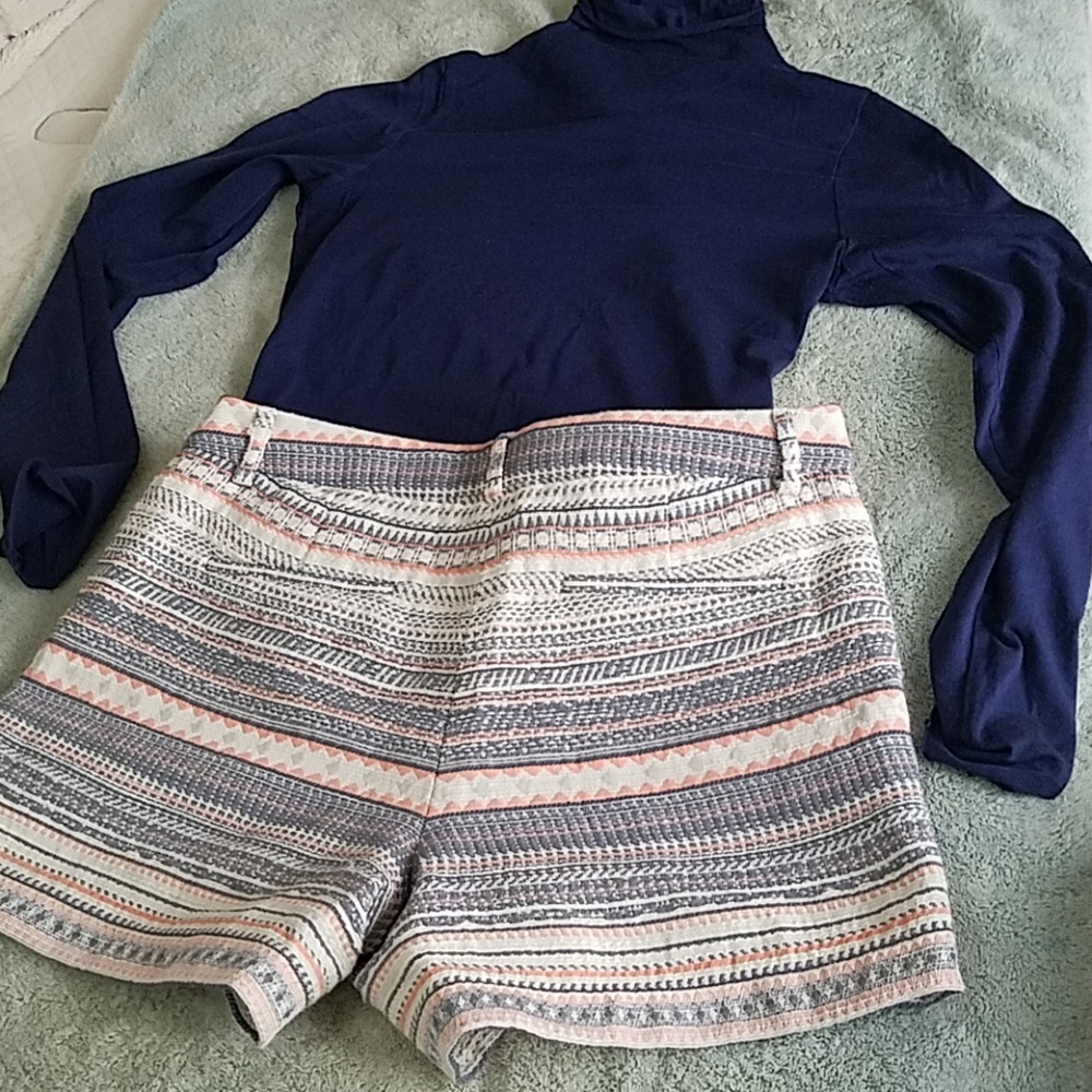 Pattern Shorts - Picture 4 of 5